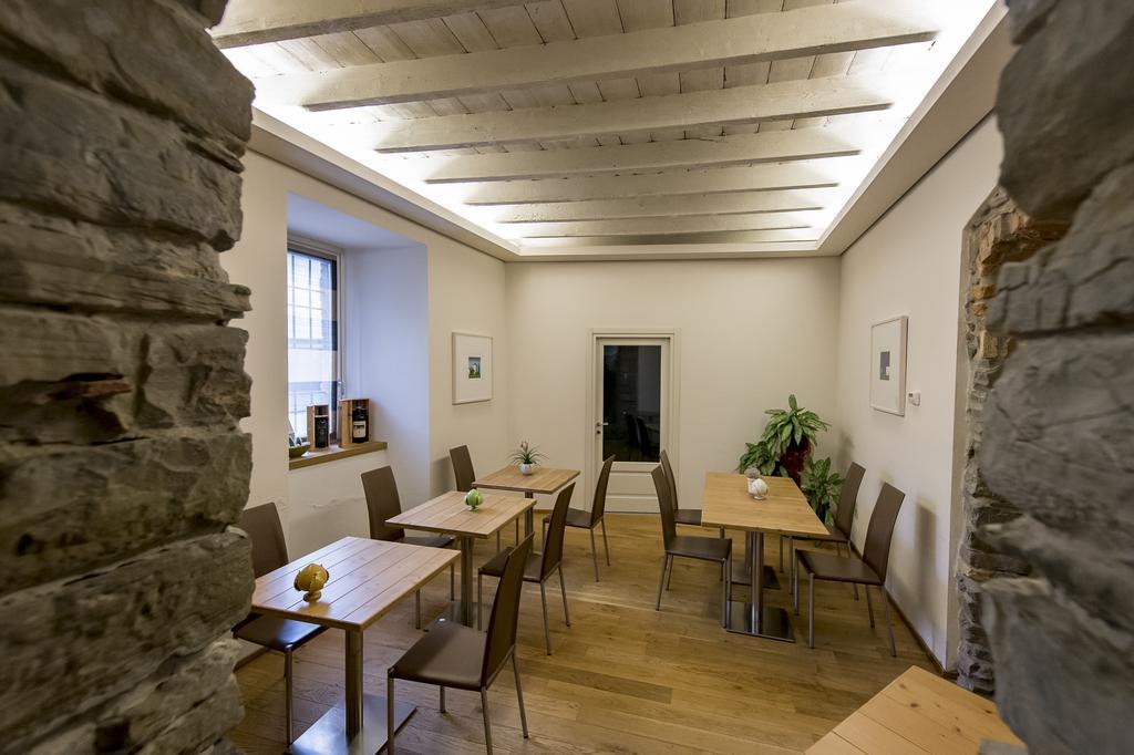 Relais Il Presidio Hotel Oggiono Bagian luar foto