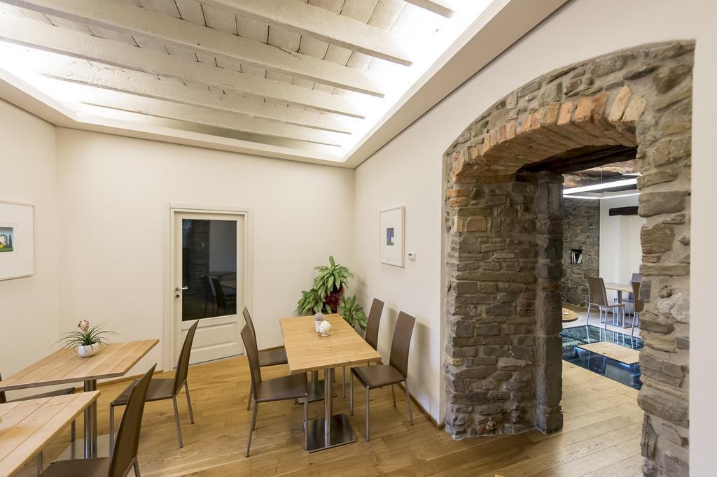 Relais Il Presidio Hotel Oggiono Bagian luar foto