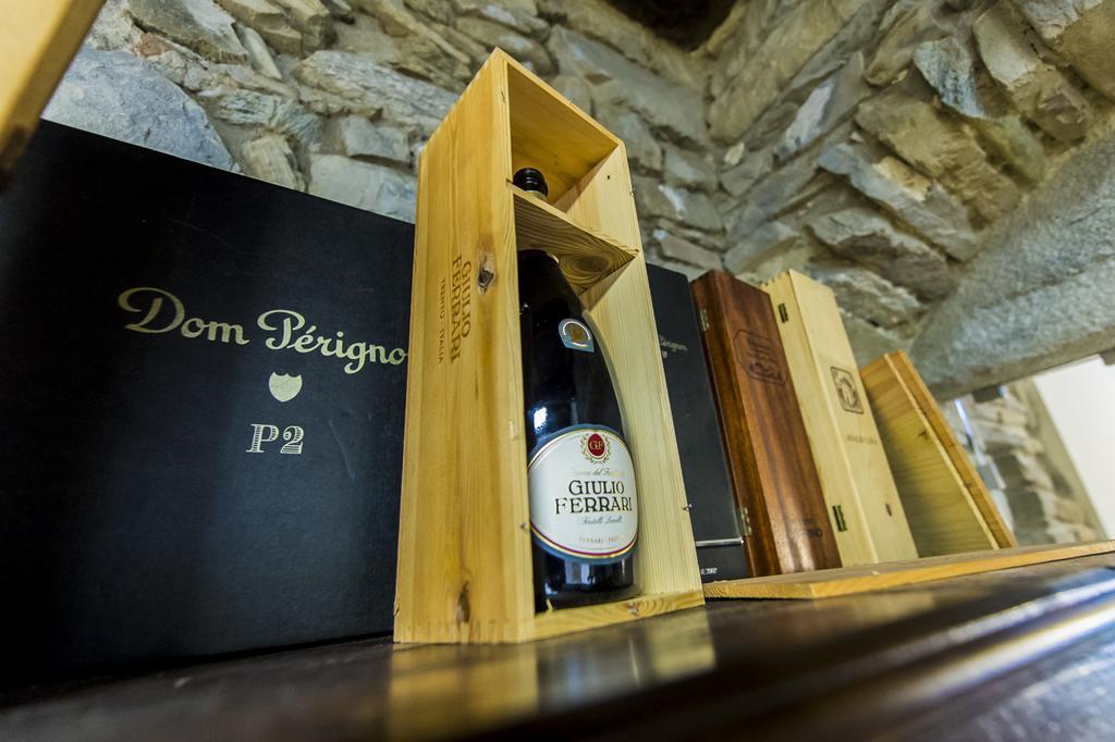 Relais Il Presidio Hotel Oggiono Bagian luar foto
