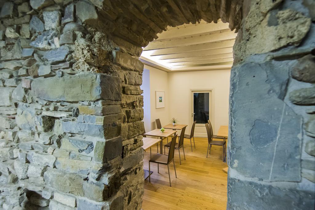 Relais Il Presidio Hotel Oggiono Bagian luar foto